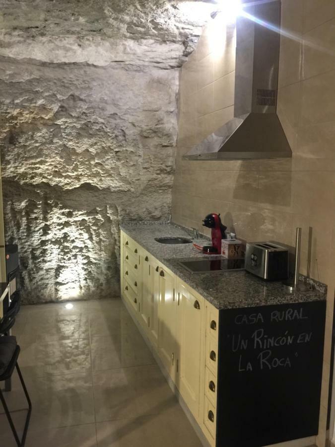 Villa Casa Cueva Un Rincon En La Roca à Setenil De Las Bodegas Extérieur photo